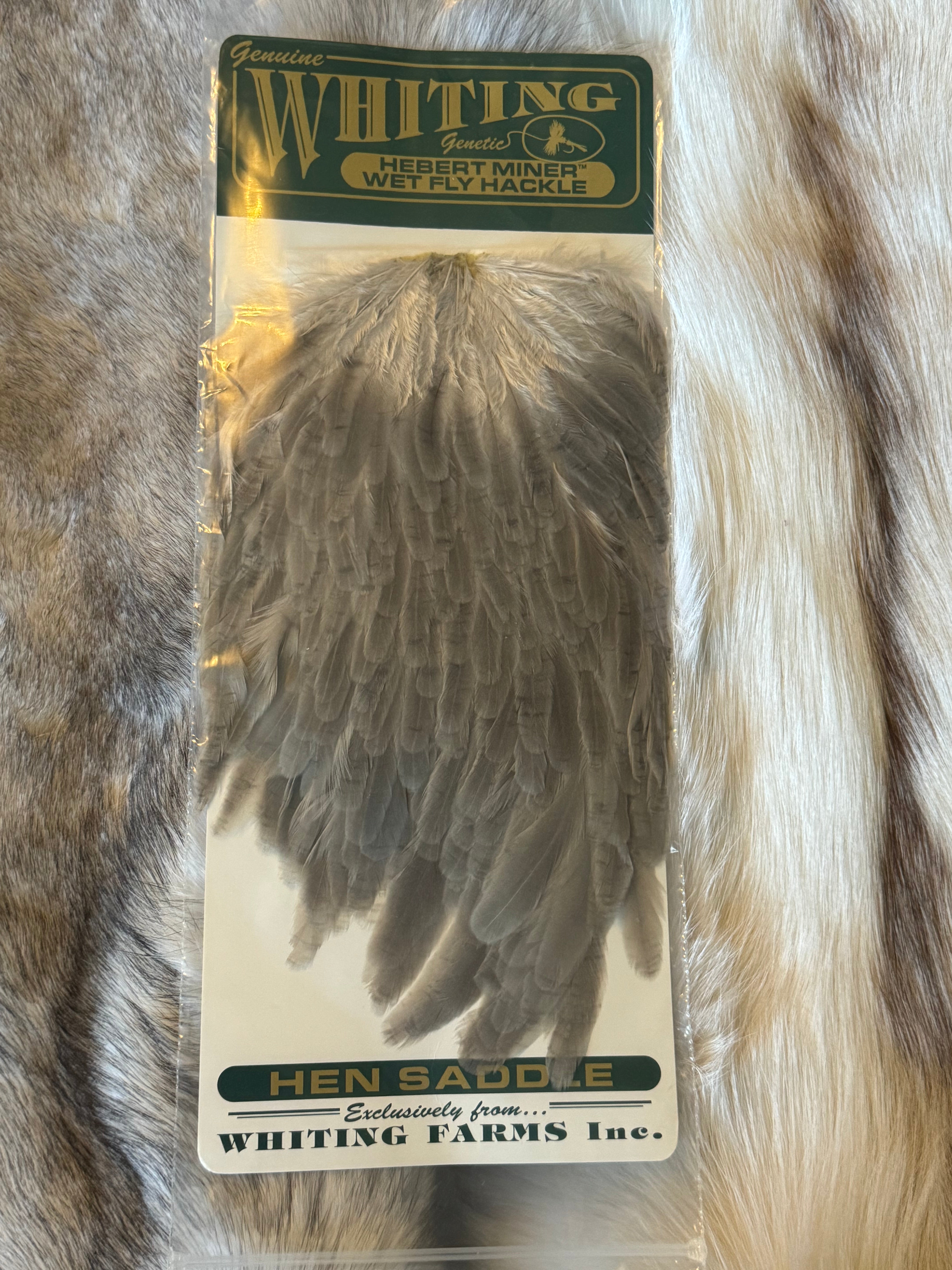 Whiting Farms - Hebert Miner Wet fly Hackle - Medium Grey Dun Hen Hackle (29)