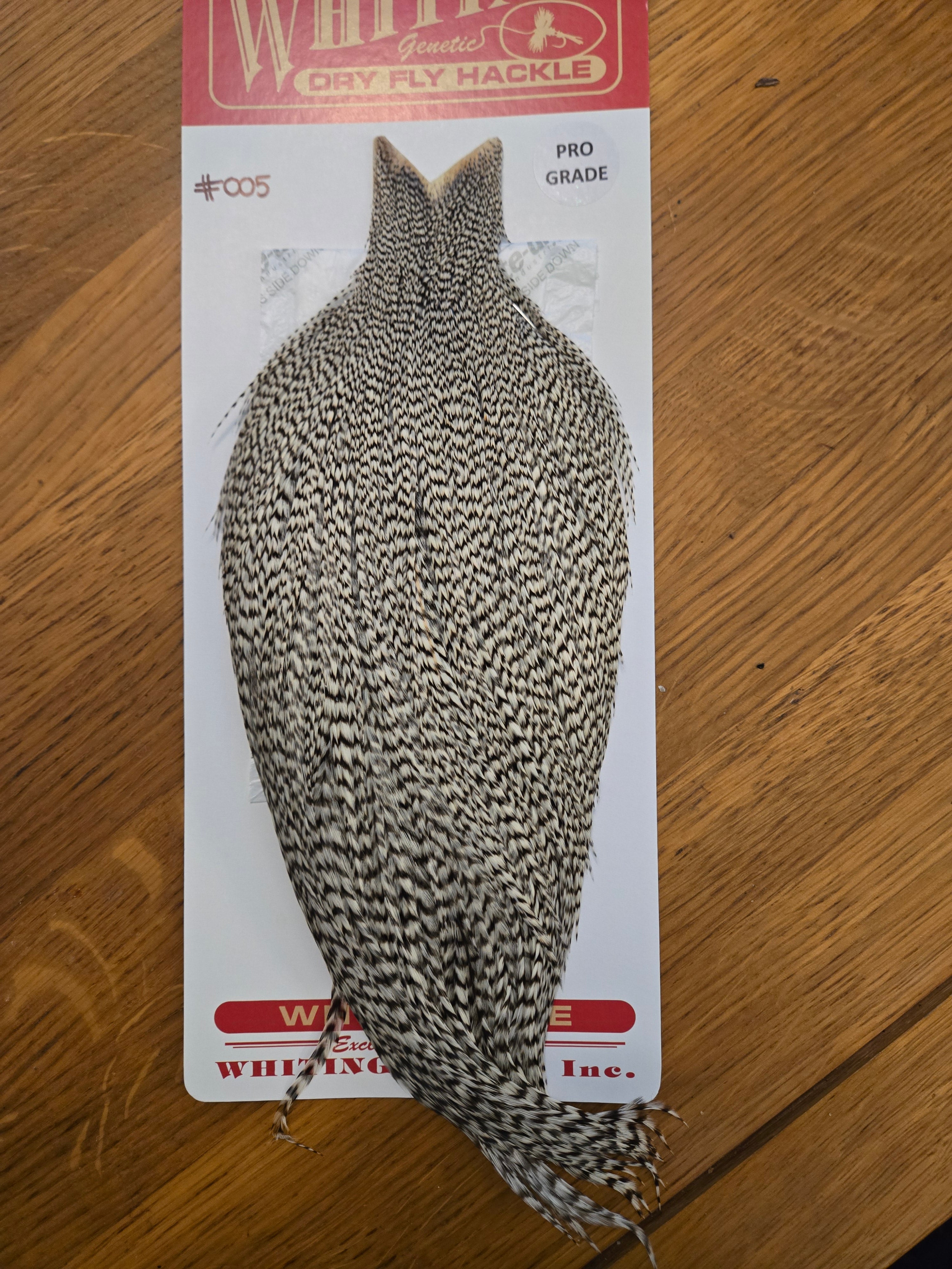 Whiting #005 Pro Grade - Dry Fly Hackle Cape - Grizzly