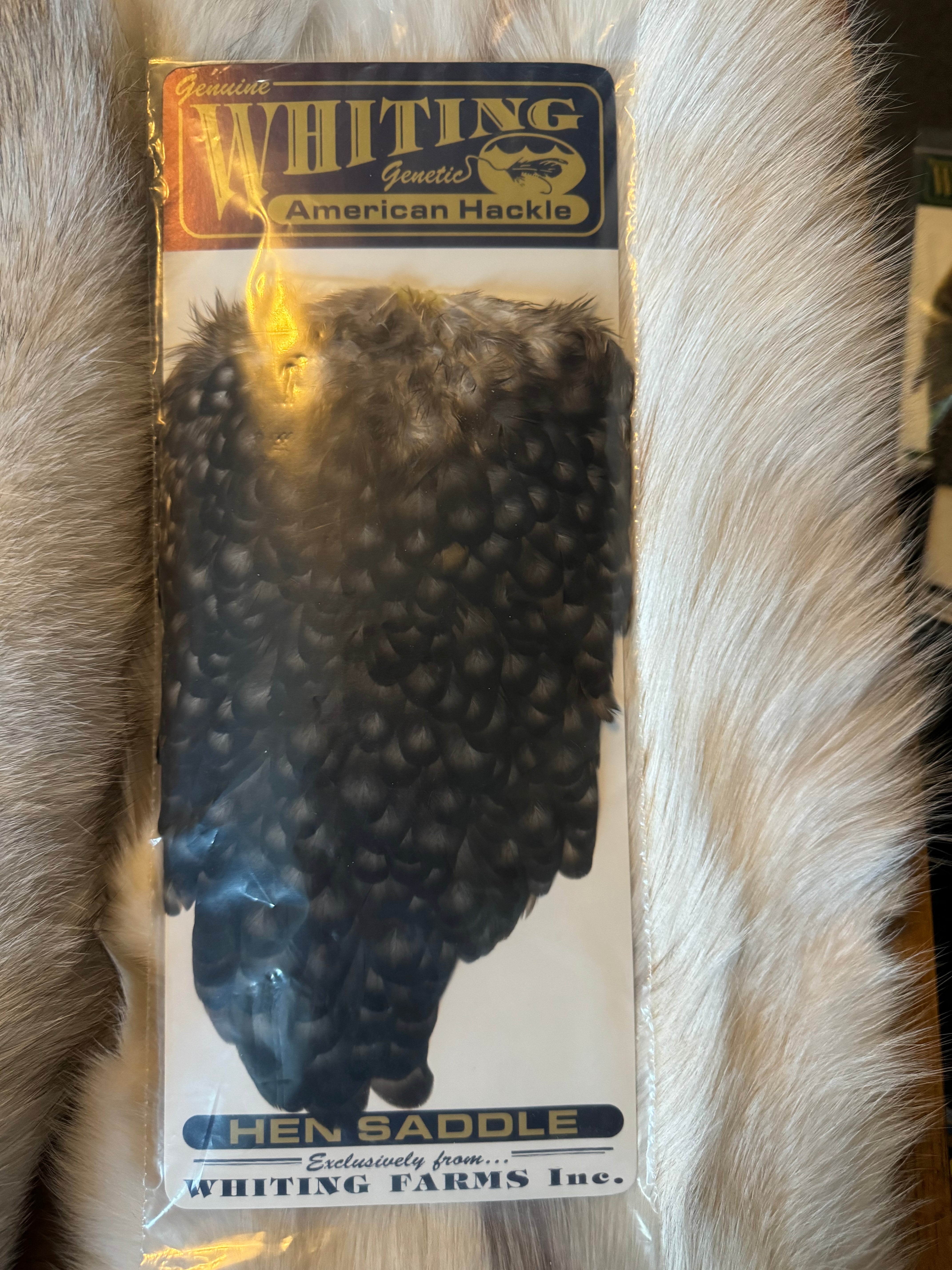 Whiting Capes - American Hackle - Hen Saddle - Unique Variant (1) (Grey with black tips)