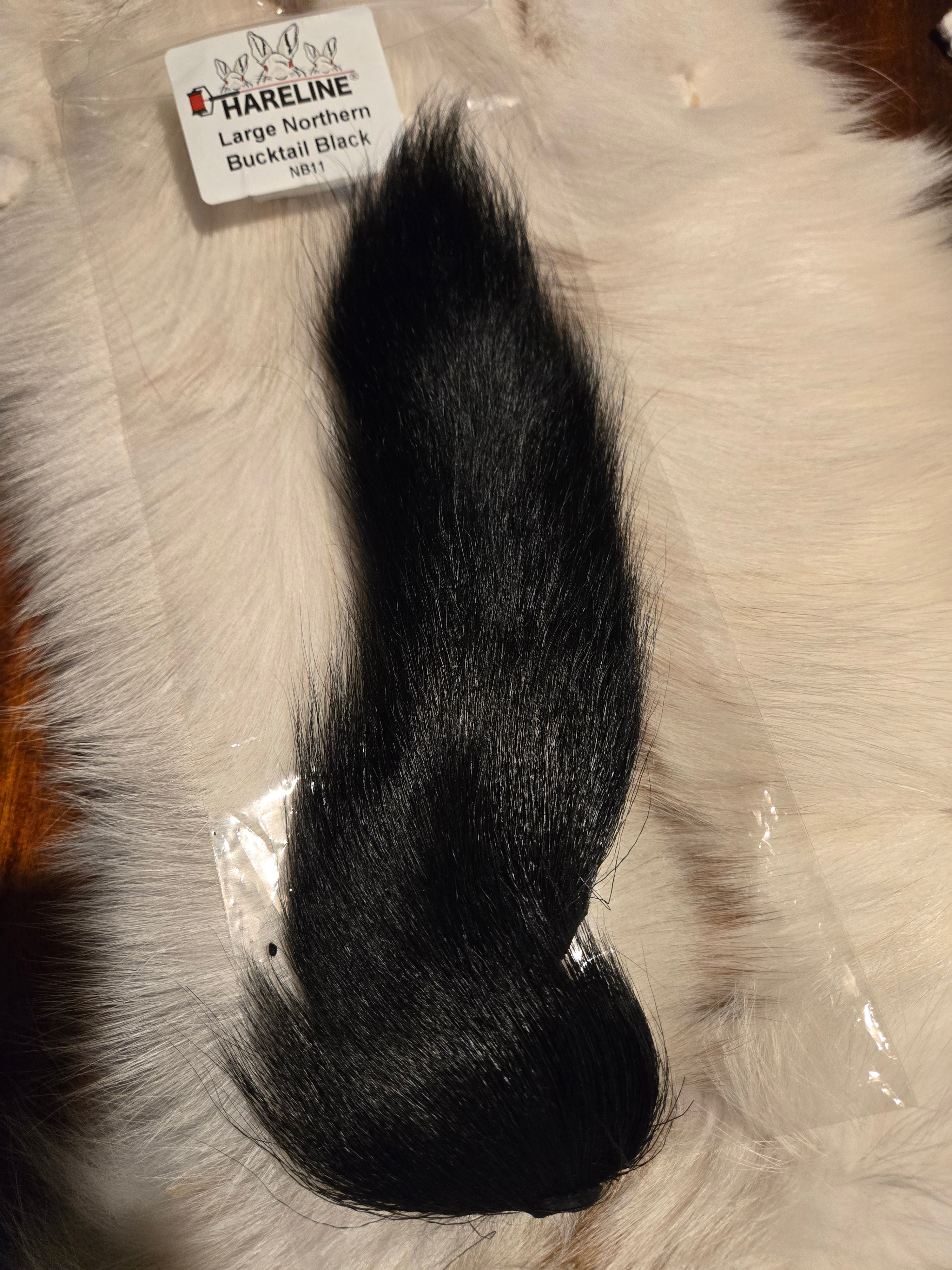 Hareline Large Northern Bucktail - Black